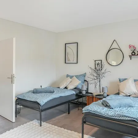 아파트 Gemuetliche 80 Qm 5 Min Von *