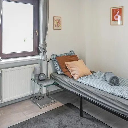 아파트 Gemuetliche 80 Qm 5 Min Von 프리드베르크